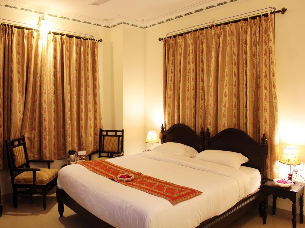 Hotel Mahima Palace Udaipur Kültér fotó
