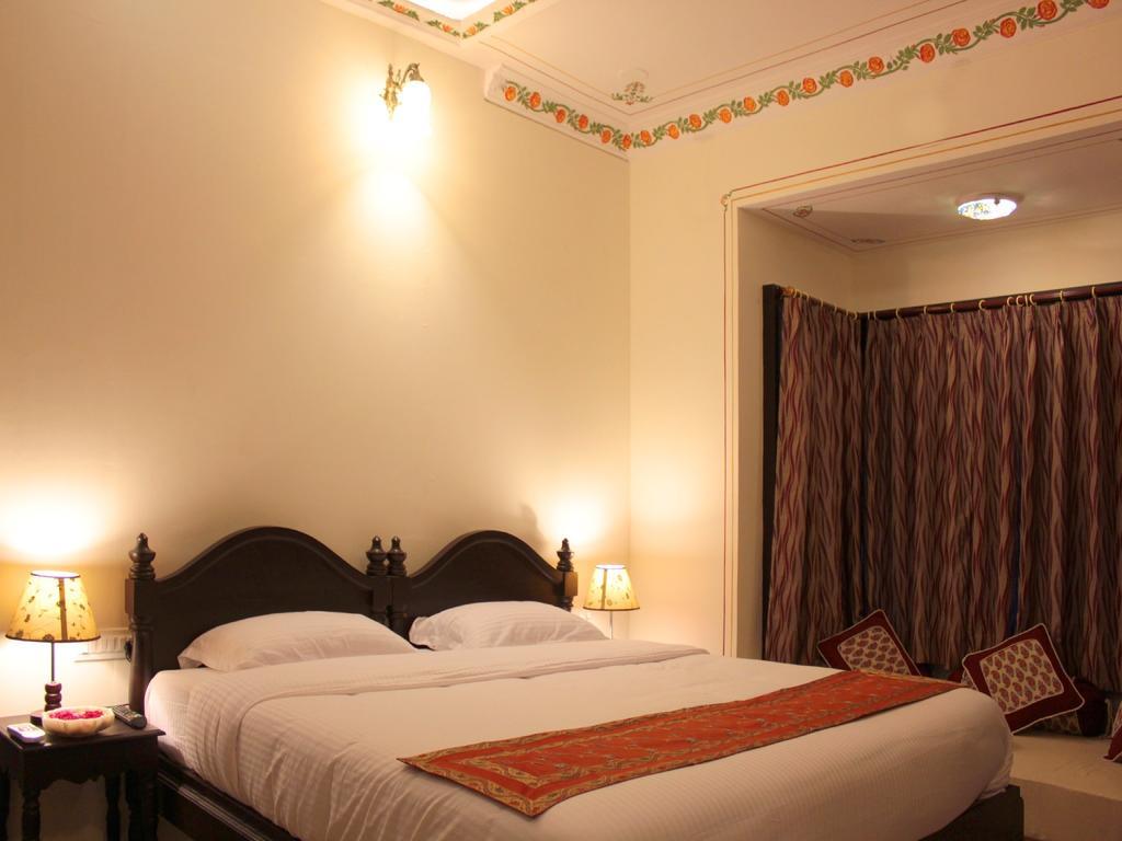 Hotel Mahima Palace Udaipur Kültér fotó